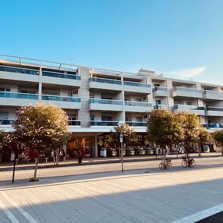 Apartment Cozy 200m From The Sea