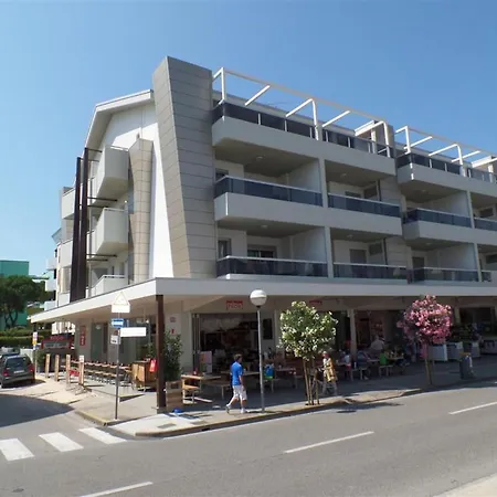 Cozy 200m From The Sea Apartment Bibione