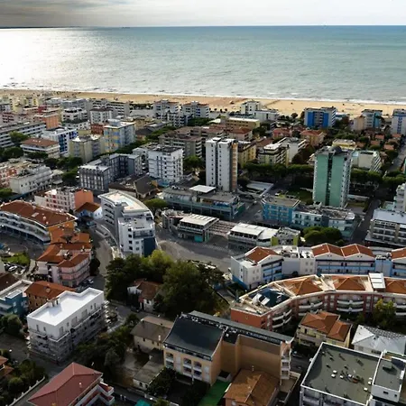 Cozy 200m From The Sea Apartment *